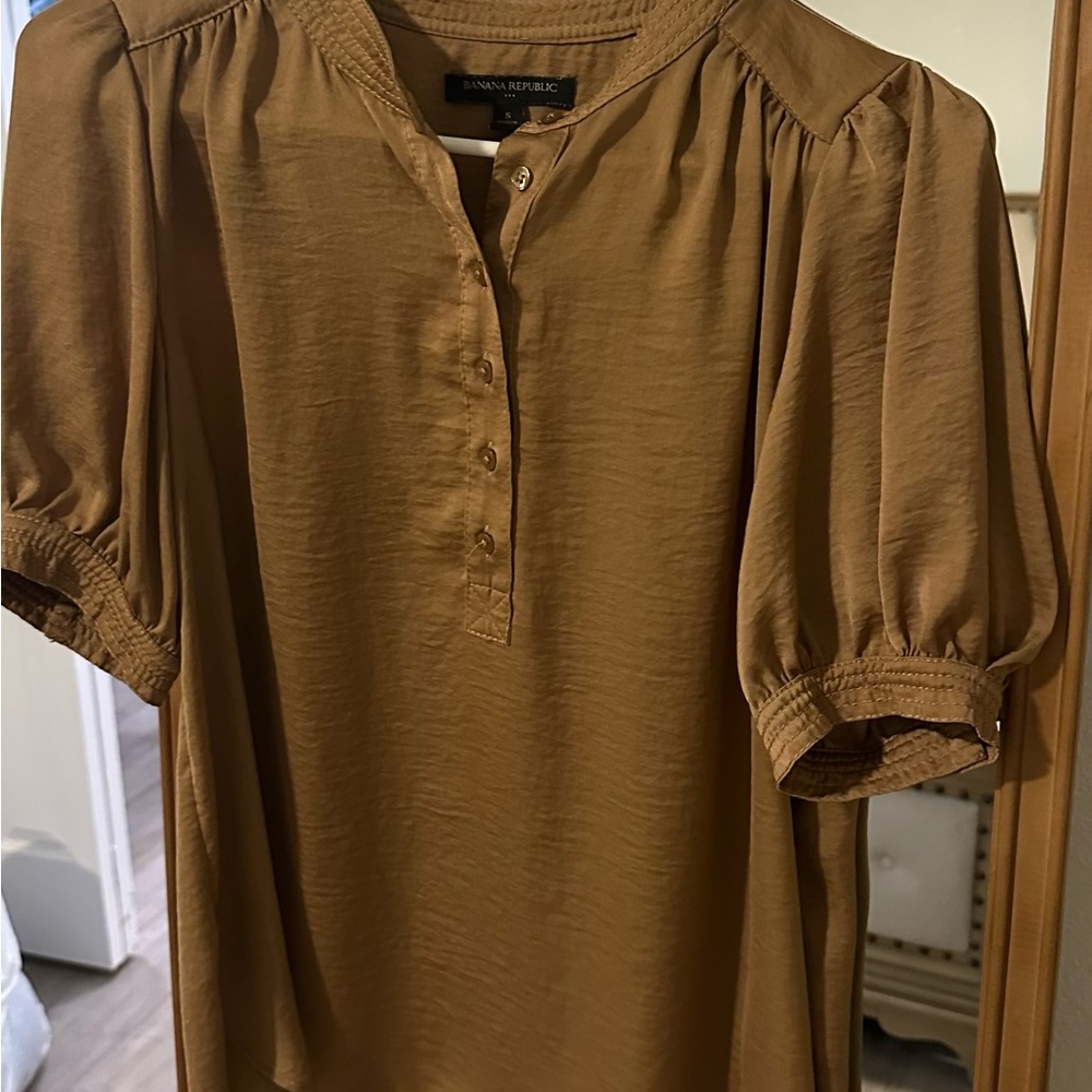 Banana Republic Brown Puff Sleeve Blouse with Mandarin Collar